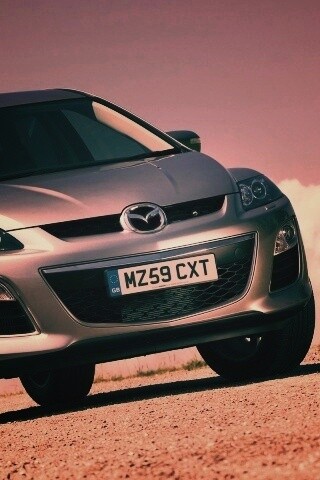 Кроссовер Mazda обои