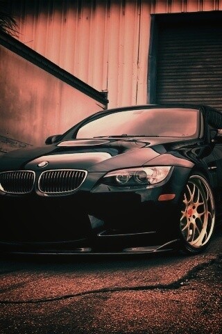 Чёрный БМВ обои