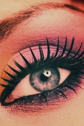 Макияж и цветок обои