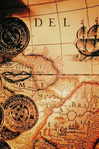 Деньги и карта сокровищ обои