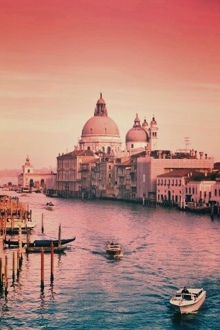 Канал в Венеции обои