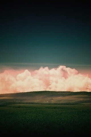 Облака у самой земли обои