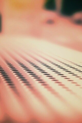 Макро фото дырчатой поверхности обои