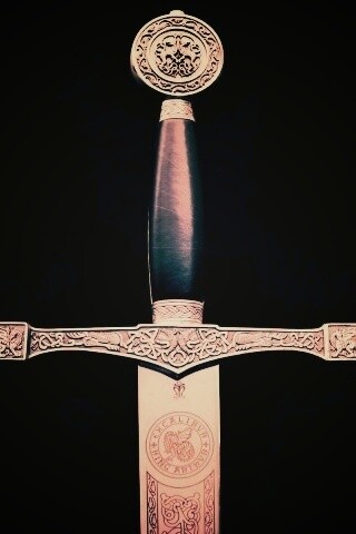 Гарда и эфес средневекового меча обои