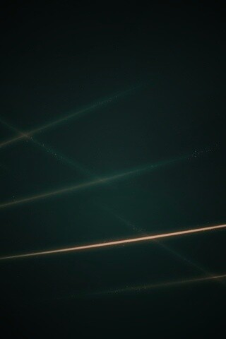 Лучи света на грязно-зелёном свете обои