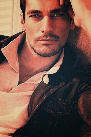 Парень в куртке обои