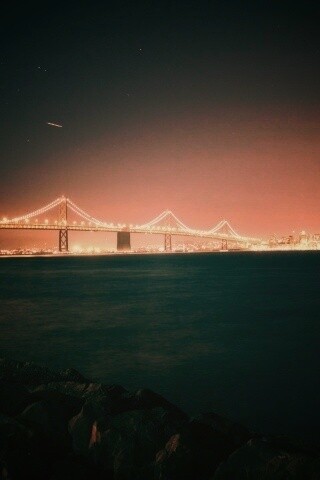 Вид на ночной мост обои