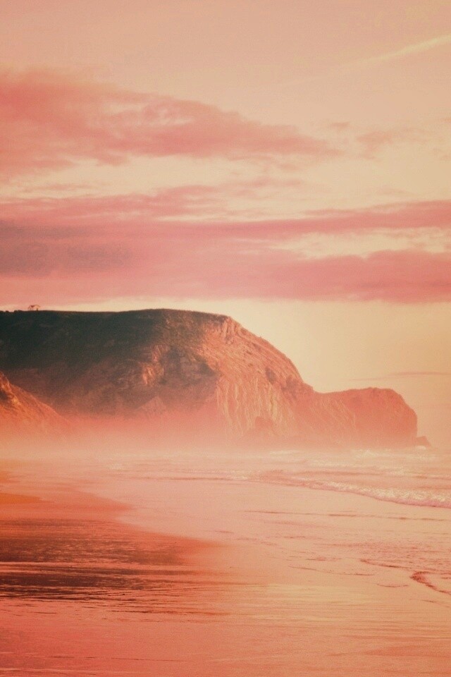 Горы уходящие в море обои