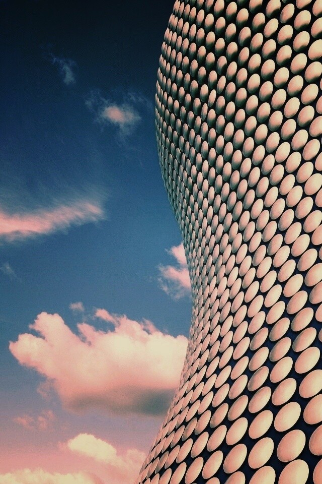 Стена из белых кругов обои