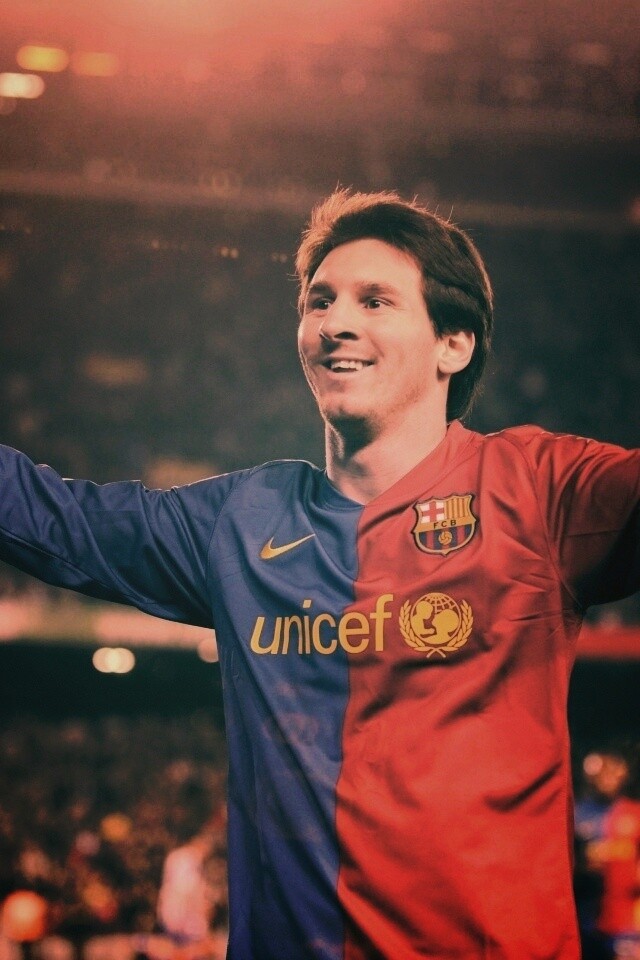 Месси на поле обои