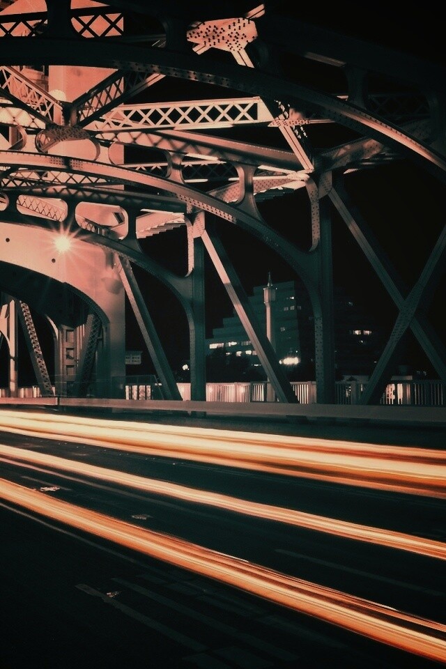 Движение на мосту обои