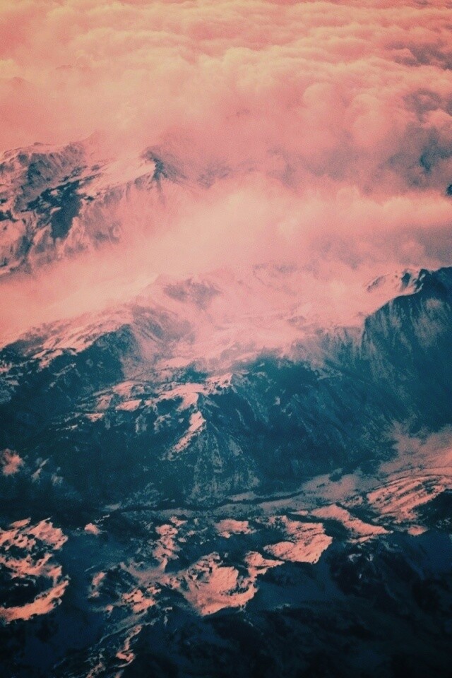 Облака в горах обои