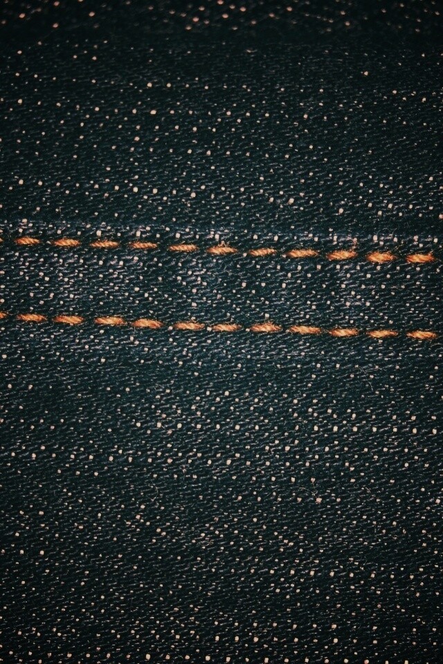 Темная джинсовая ткань со строчкой обои