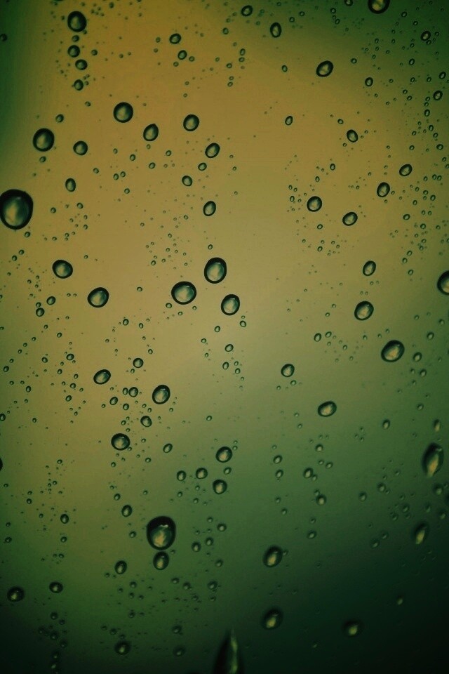 Обои капель дождя на стекле обои