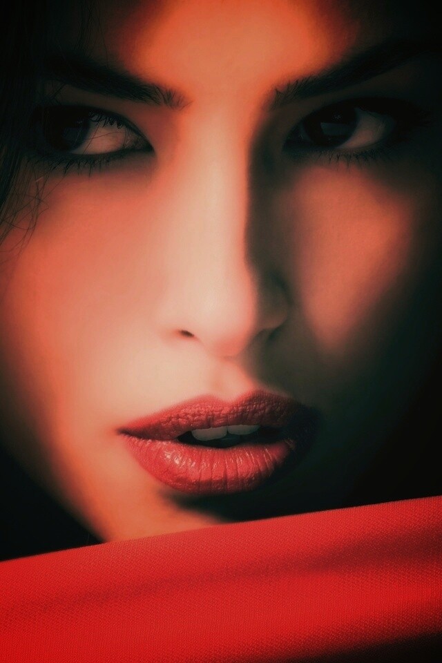 Женский взгляд обои