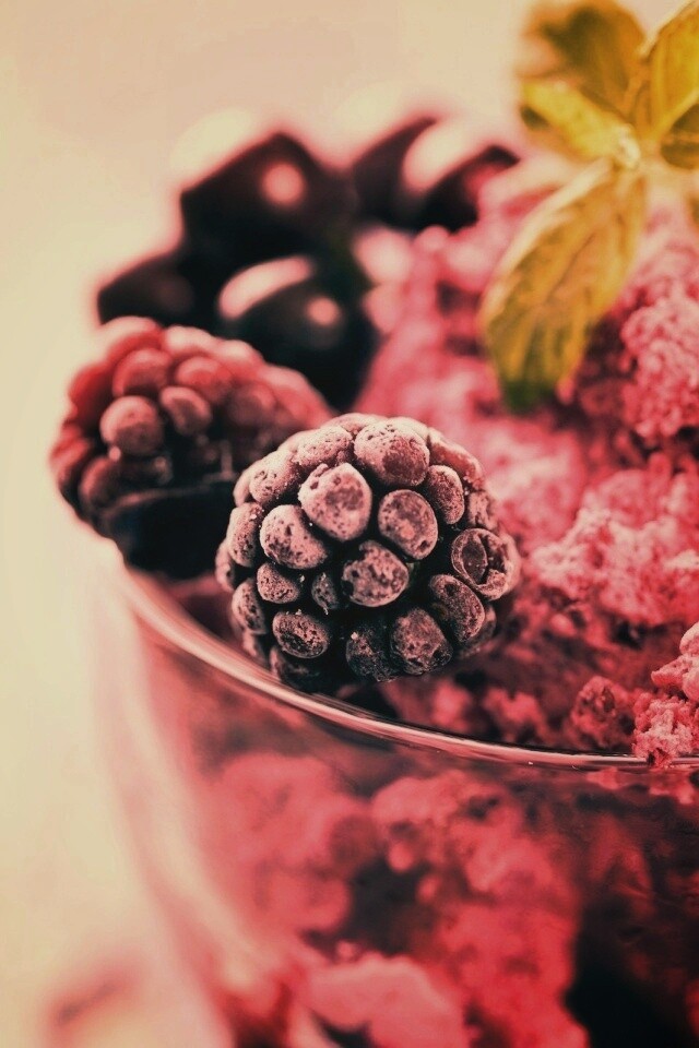 Ягодное мороженное обои