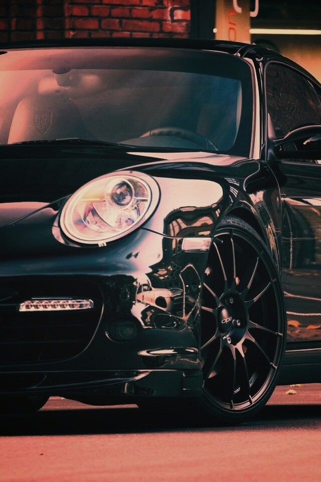 Порш на улице обои