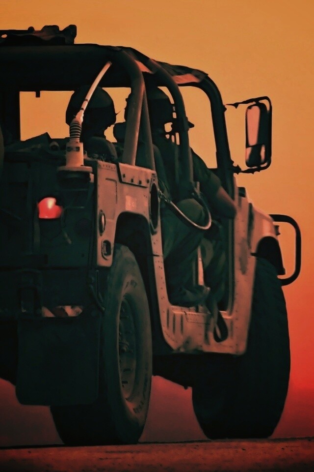 Военный Hammer обои