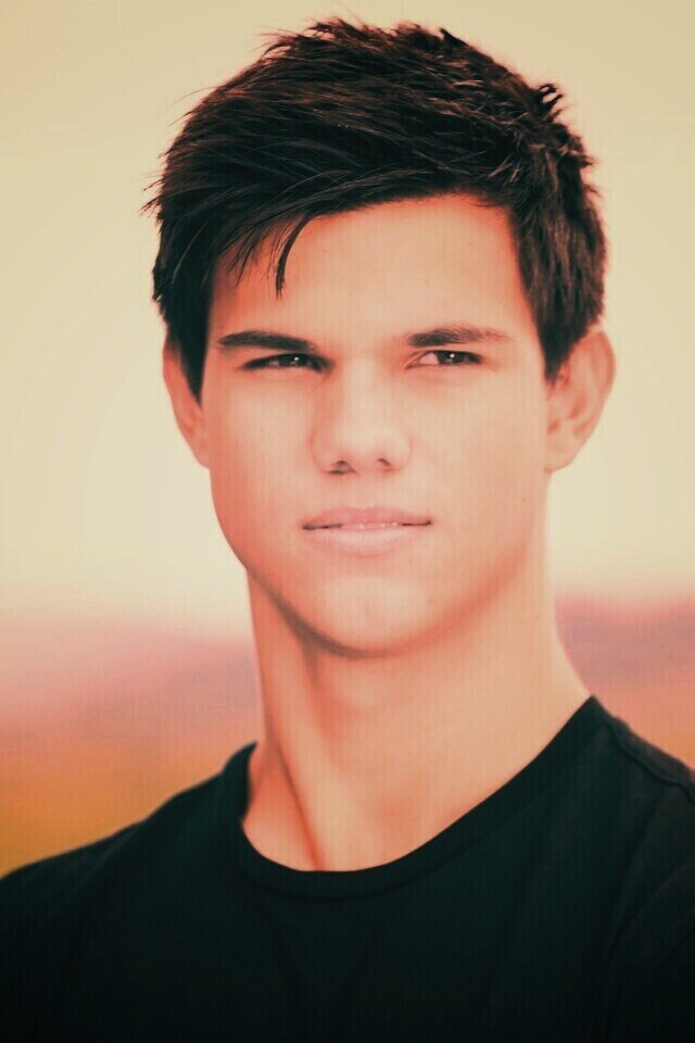 Тайлор Лотнер обои