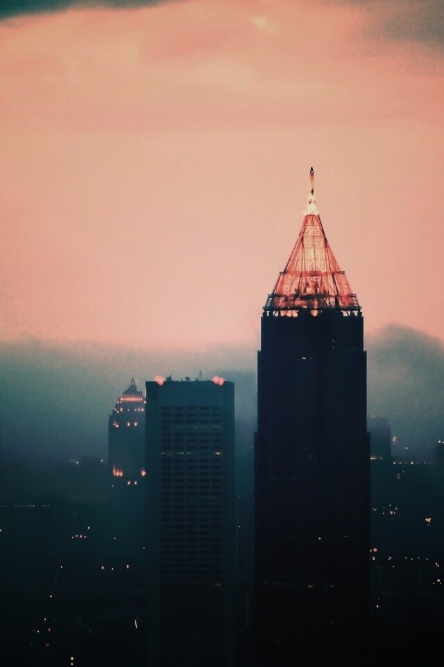 Небоскребы в тумане обои