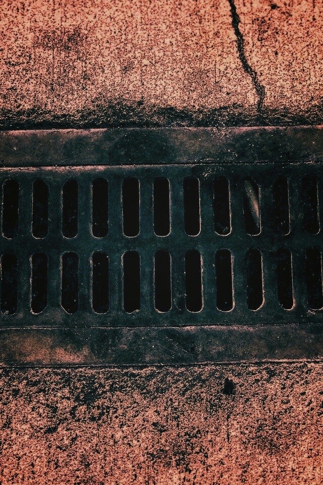 Канализационная решетка обои