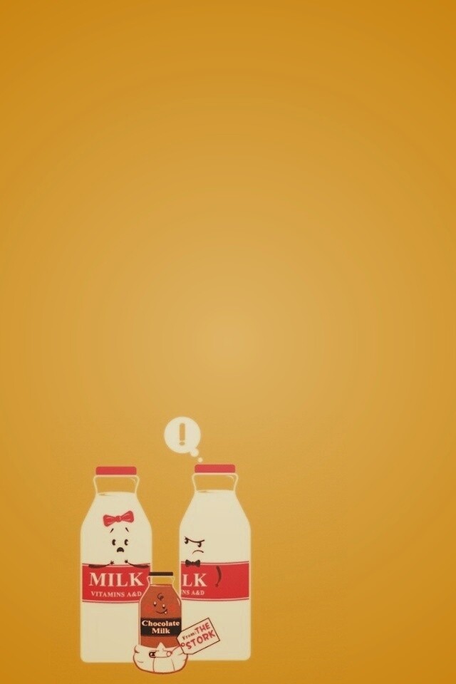 Бутылка молока сходила налево обои