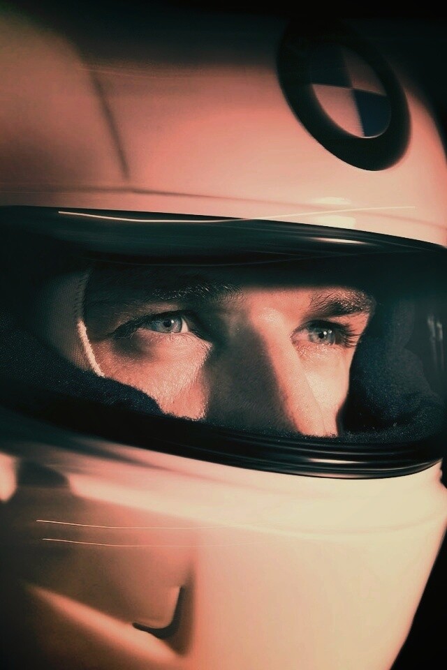 Гонщик BMW обои