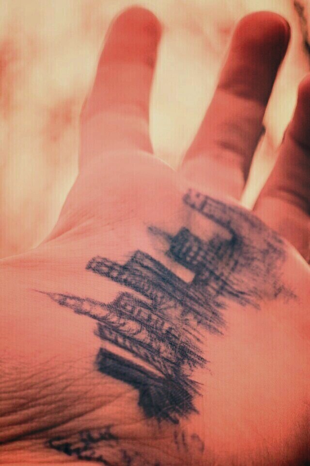 Город на ладони обои