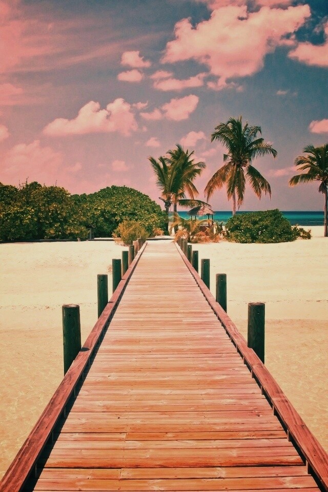 Пирс на тропическом острове обои