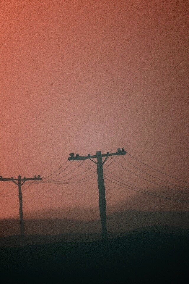 Столбы в тумане обои