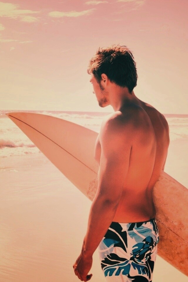 Собирается оседлать волну обои