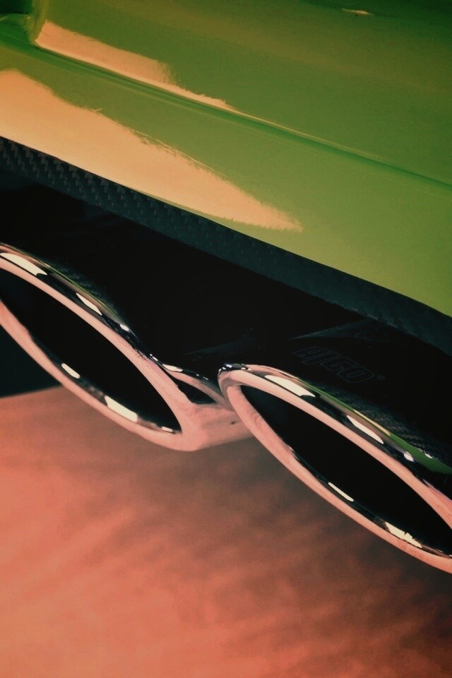 Выхлопная труда обои