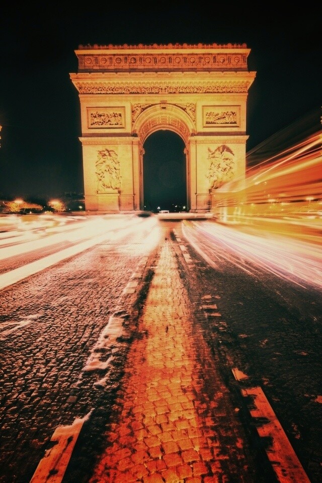 Елисейские поля с Триумфальной аркой обои