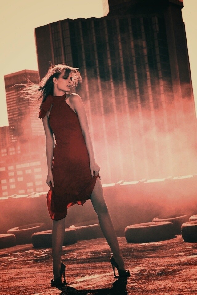 Девушка в красном обои