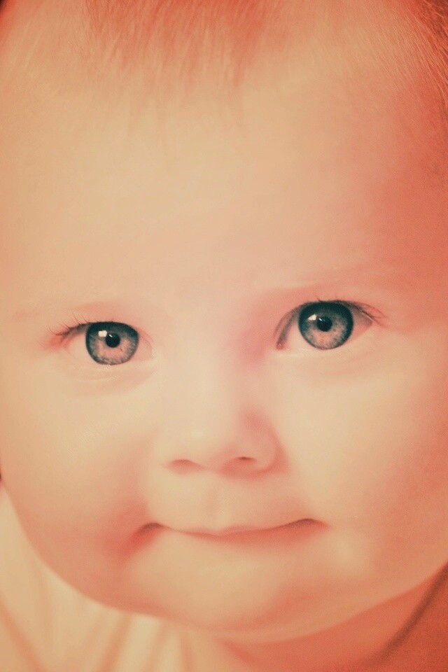 Прелестное дитя обои