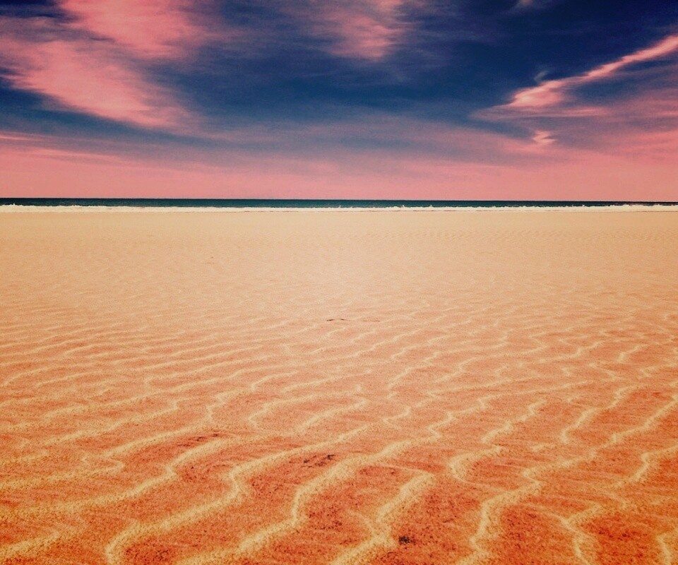 Пустыня на фоне моря обои