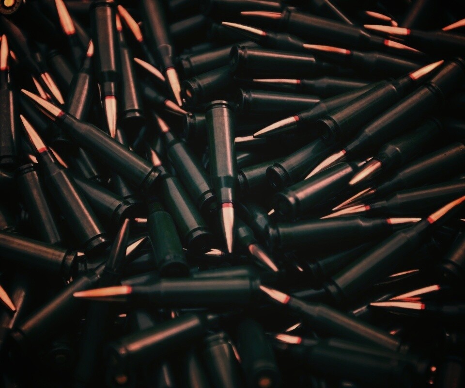 Черные патроны обои