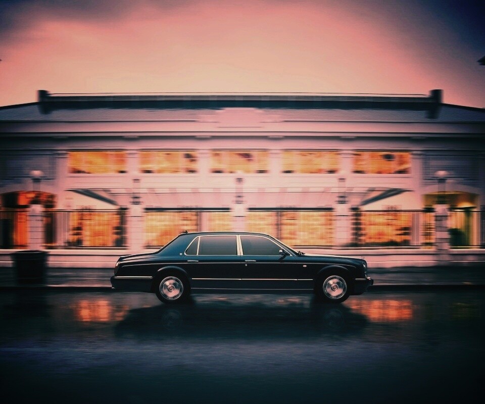 Бентли в городе обои