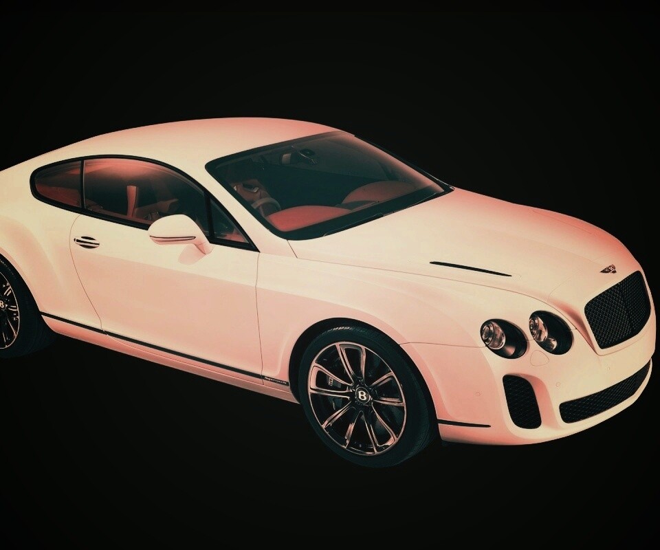 Трехдверный бентли обои