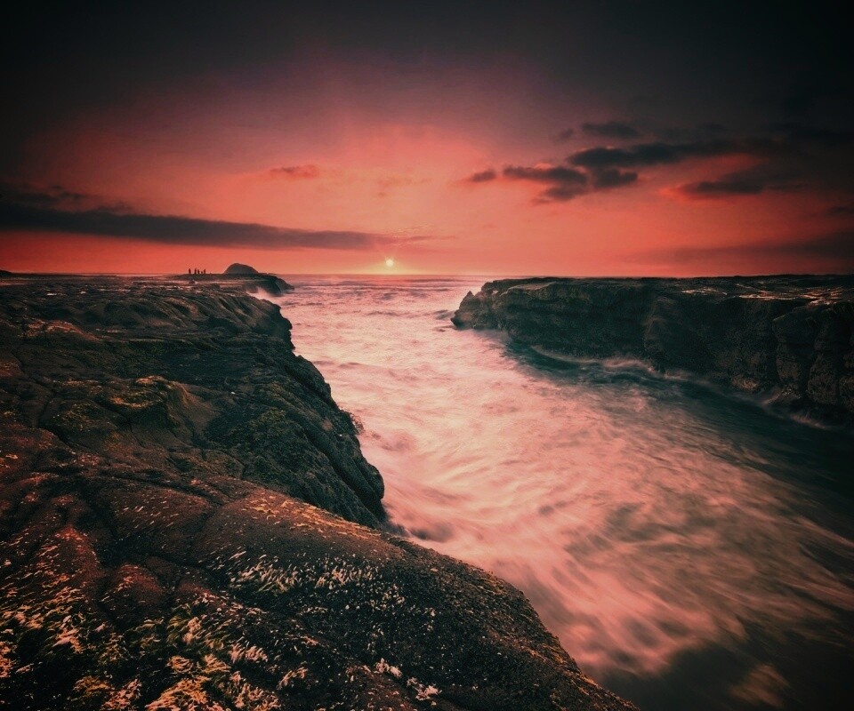 Каменистый пролив обои