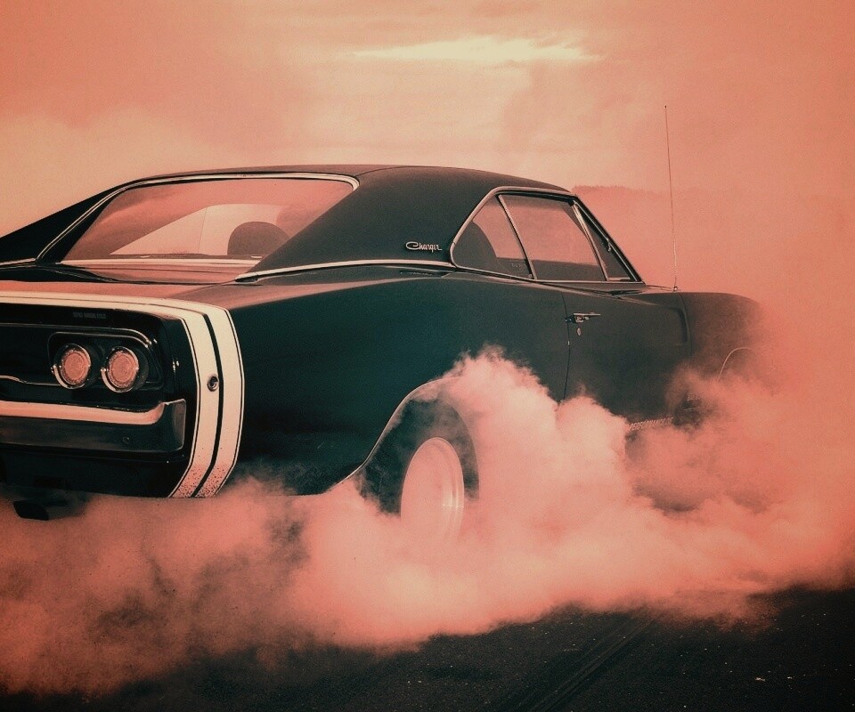 Додж Чарджер жжет резину обои