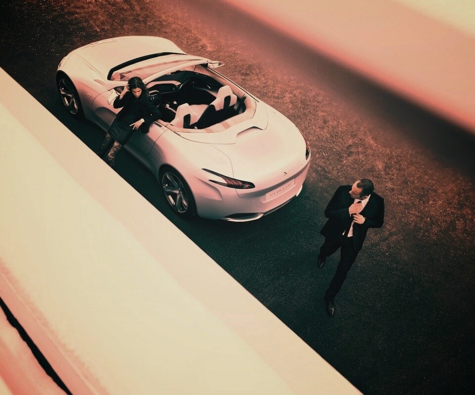 Пара у кабриолета Пежо обои