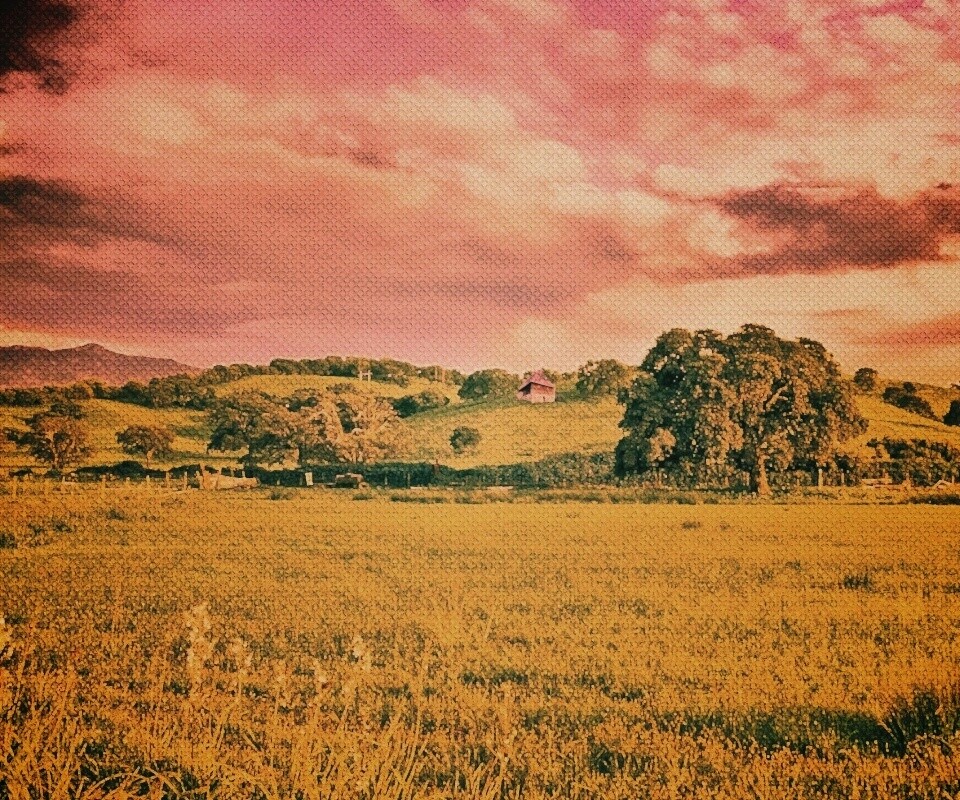 Домик на холмах обои