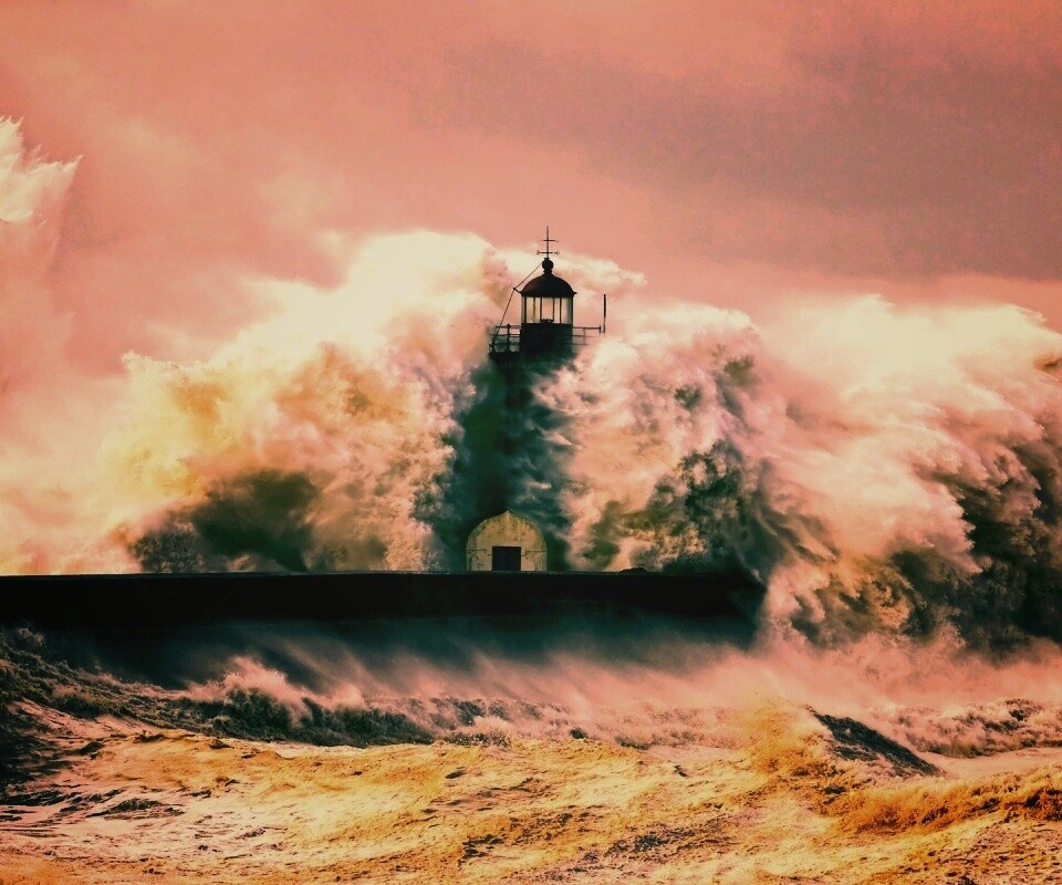 Маяк в шторм обои