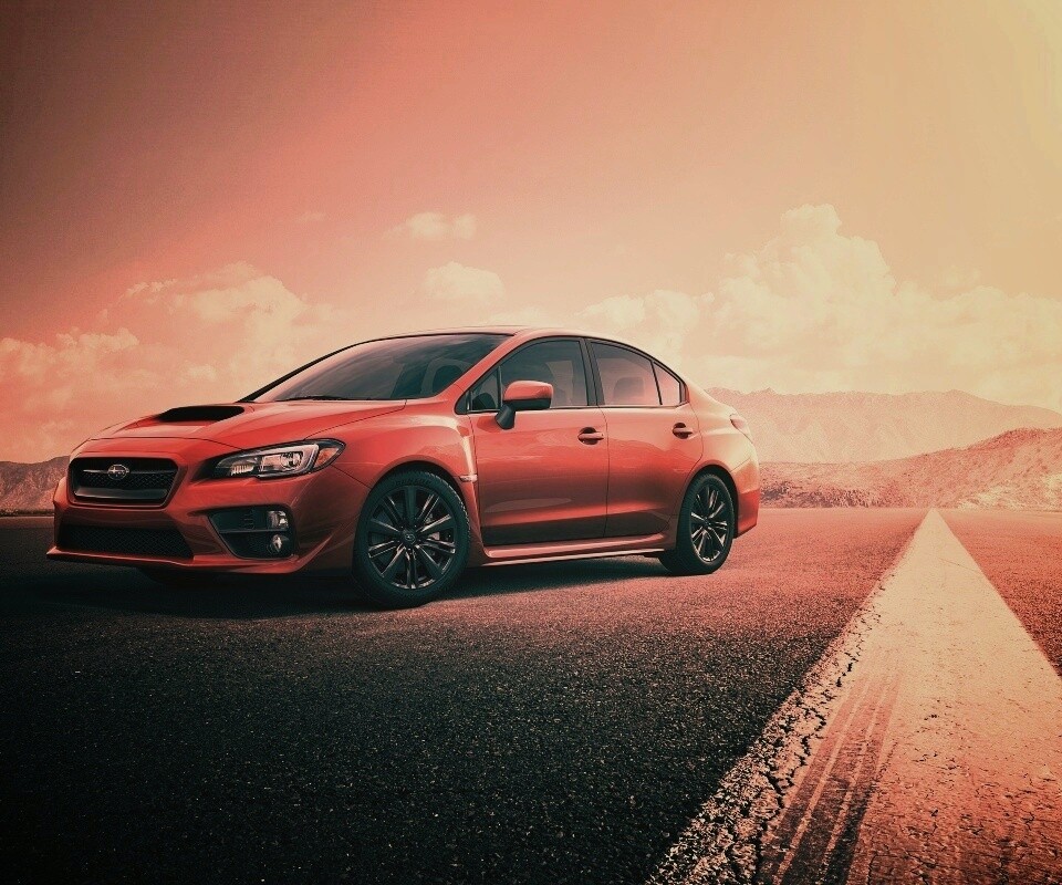Subaru WRX на пустынной трассе обои