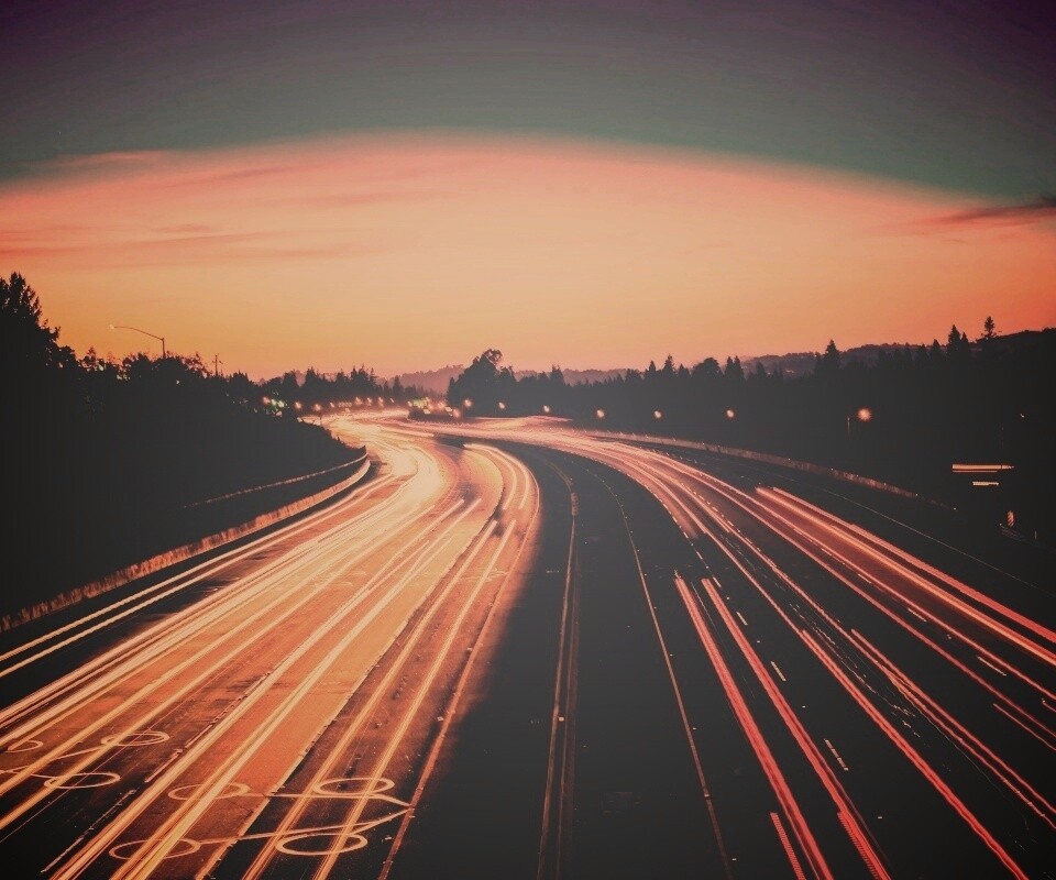 Автострада в огнях обои