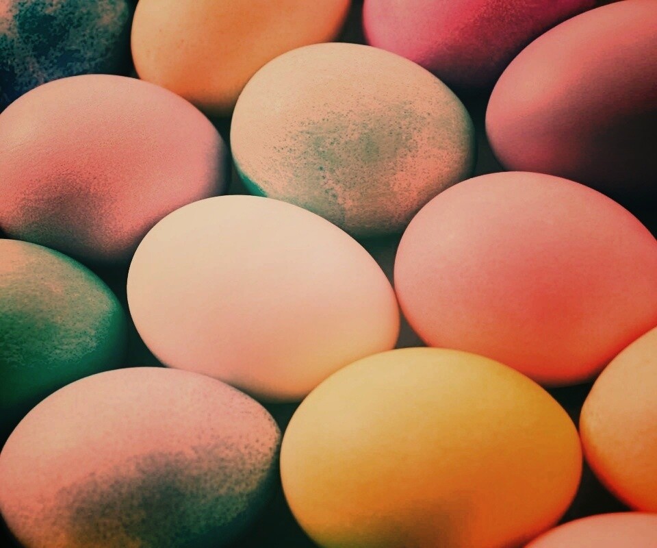 Яркие пасхальные яйца обои
