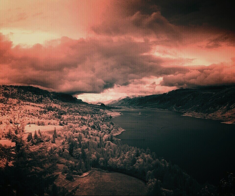 Беспокойное небо обои