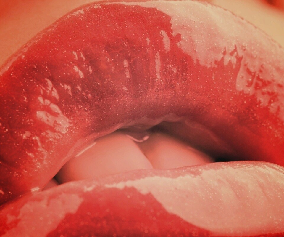 Губы с блеском обои