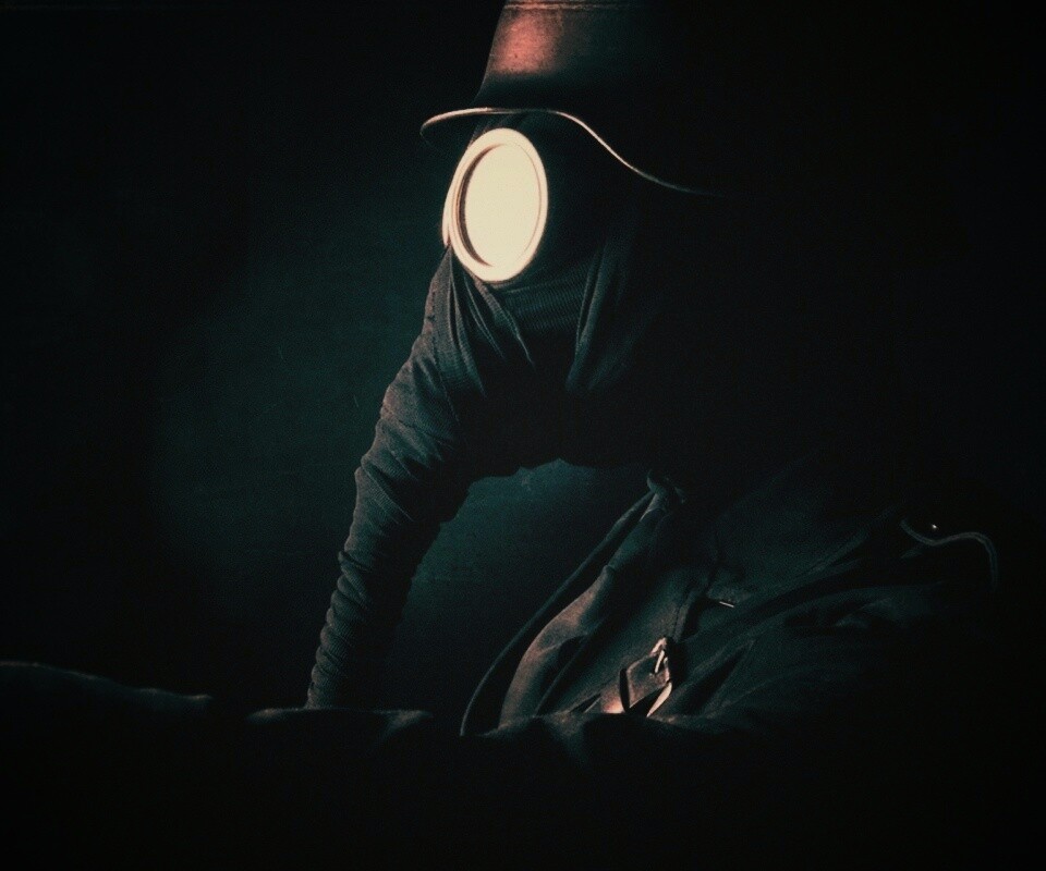 В противогазе обои